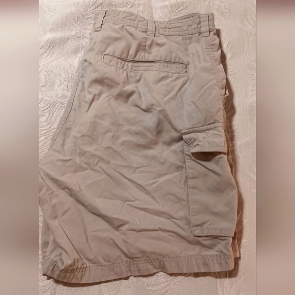 Columbia Shorts Mens Khaki Cargo Shorts Poshmark